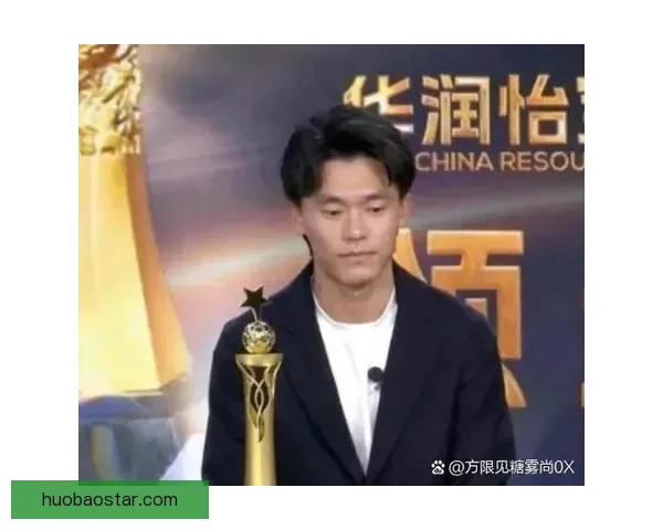 胡荷韬带伤奋战中超多轮全力助力蓉城争冠梦想